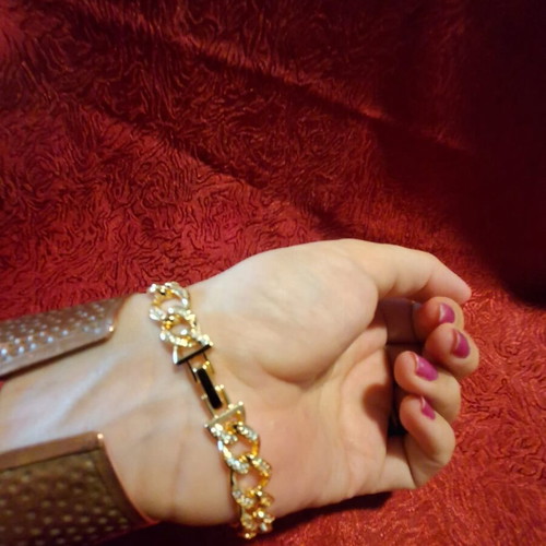 Bracelet chain with rhinestones new, gold color