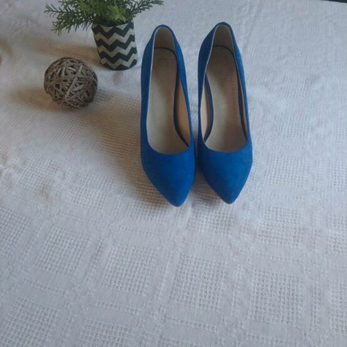 Blue Roua Pumps like new, size 40, 10 cm heel