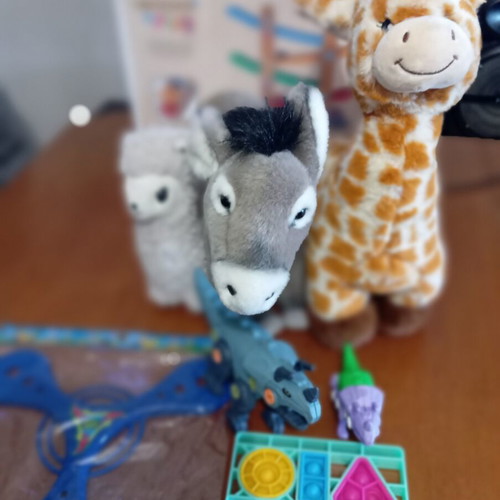 Plush toys and other toys new, pack of three