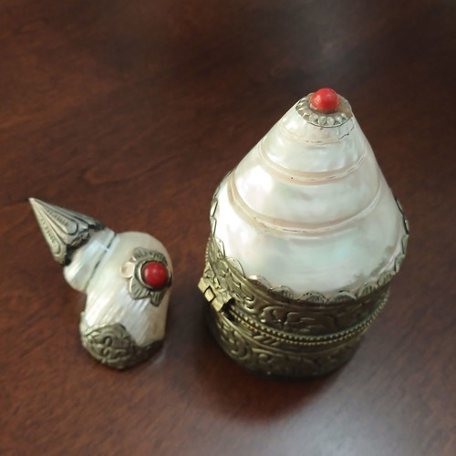 Set of natural Tibetan shells with alpaca overlay, handmade, vintage, collectible