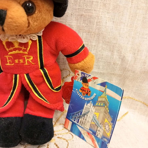 Vintage Keel Toys Beanie used, Beefeaters Simply Soft Collection