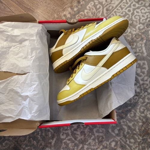 Nike Dunk Low new, size 43, yellow and gold