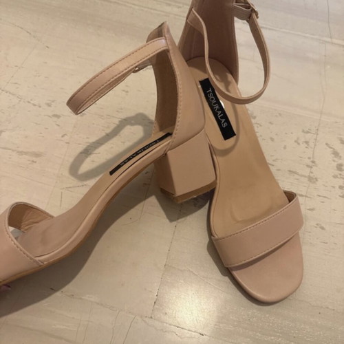 Tsoukalas Shoes beige sandals size 37 like new