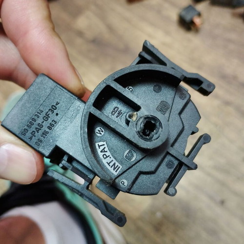 Opel Astra Tigra 90589314 turn signal switch
