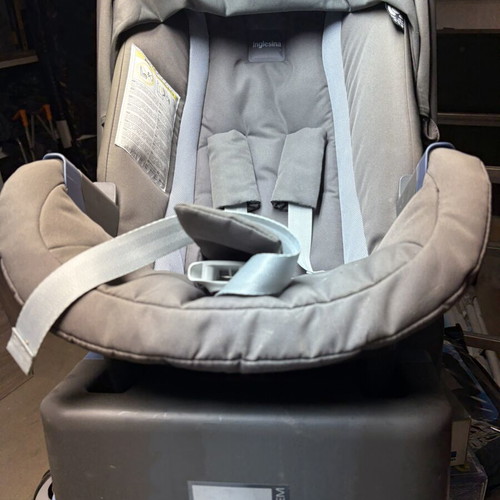 Car seat with Isofix for up to 3 years