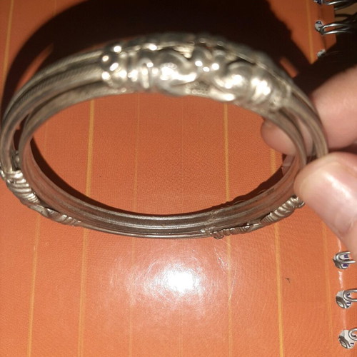 Vintage silver bracelet with elephant design like new