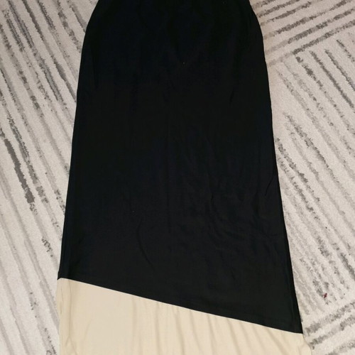 Women's skirt used size 38, black and beige