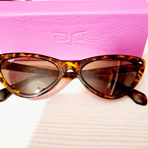 Ojo Sunglasses new women's butterfly style with brown lenses