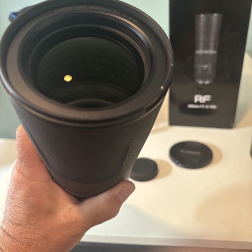 Canon RF 800mm F11 IS STM lens, like new