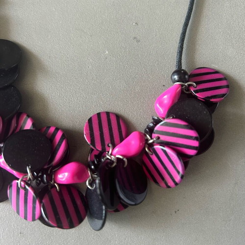 Statement jewelry set like new, black and fuchsia