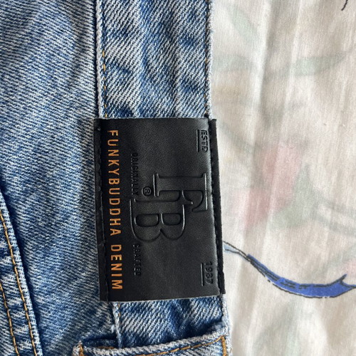 Τζιν παντελόνι Funky Buddha σαν καινούργιο, μέγεθος M 38 10, μπλε