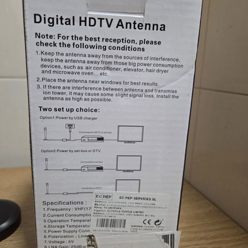 HDTV D008AF digital antenna new, indoor and outdoor with amplifier