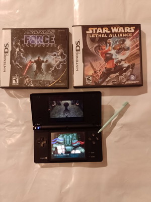 Nintendo DSi Μαύρο με Σιέλ Πενάκι και 3 Παιχνίδια Star Wars & TMNT σαν καινούργιο