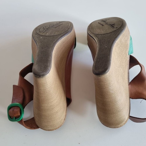 Yoshino platform sandals size 40 like new, brown and green