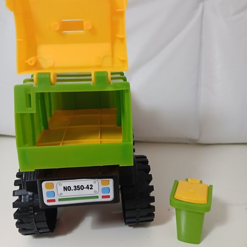 Farm train toy with garbage truck and school bus set