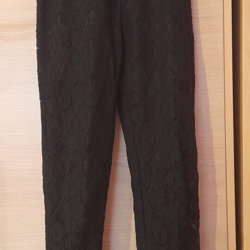 Black pants with lace like new, slim fit XS