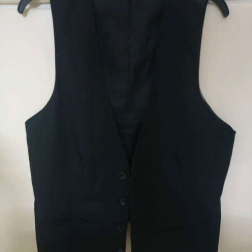 Black men's vest Zara like new, classic design, size L