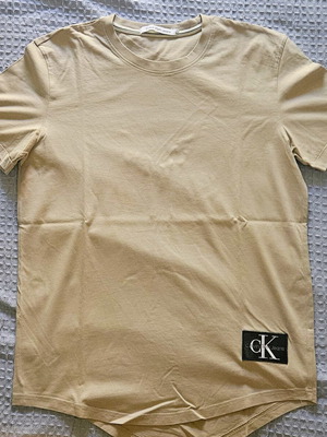 Calvin Klein T-shirt μπεζ μέγεθος M σαν καινούργιο
