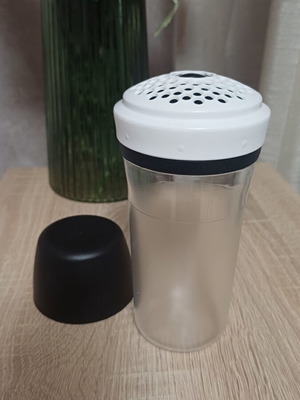 Tupperware cheese shaker