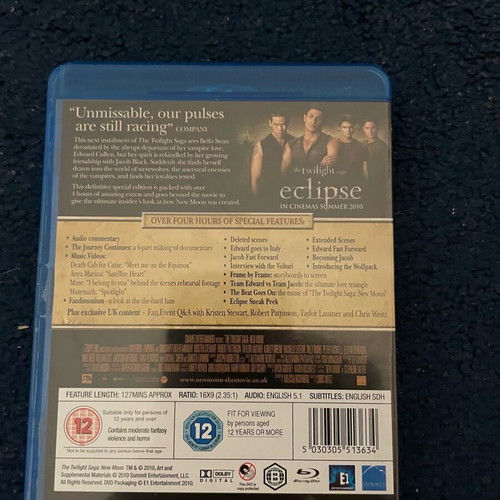 The Twilight Saga New Moon Blu-ray Disc like new with English subtitles