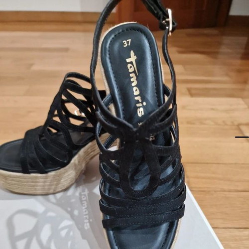 Tamaris wedge sandals black like new, size 37