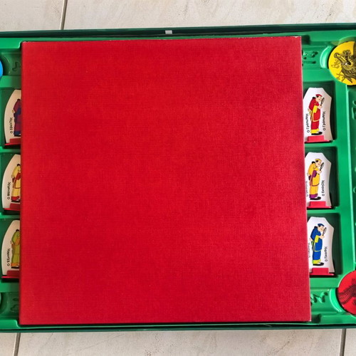 Mysteria sto Pekino board game used, vintage MB Games