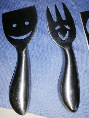 Cheese knives like new, set of 4 pieces 15 cm