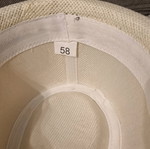 Hat like new, size L