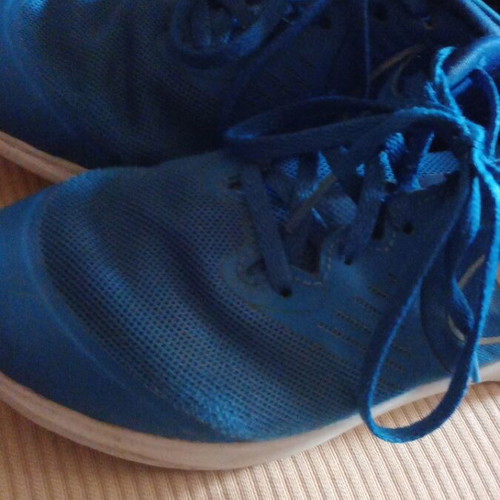 Nike kids athletic shoes used, size 36.5, blue