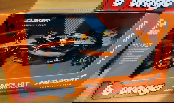 Burago MCL60 McLaren F1 1:43