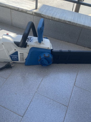 Ηλεκτρικό αλυσοπρίονο Hyundai HCS 2400EL 2400W σαν καινούργιο