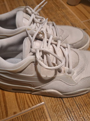 Nike Air Jordan 4 RM sneakers like new, beige, size 38