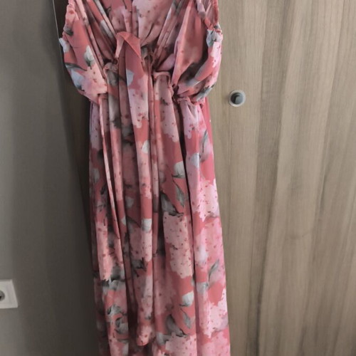 Floral asymmetric dress like new, pink multicolor, size M