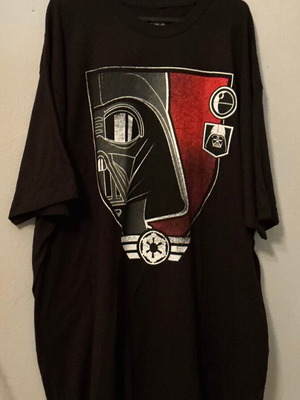 Star Wars Darth Vader T-shirt XXL used, collectible graphic tee