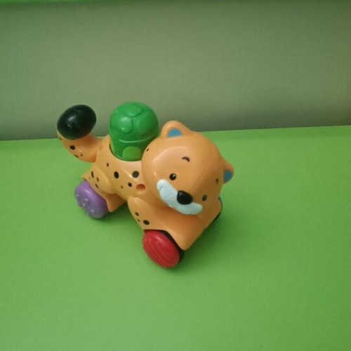 Fisher-Price Amazing Animals Press & Go Cheetah and Laugh & Learn Musical Storybook used