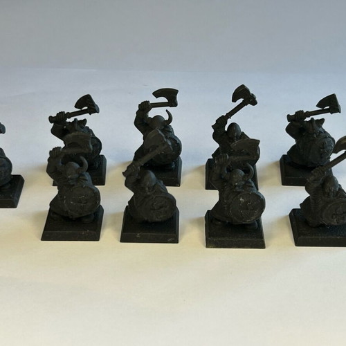 Warhammer Fantasy Battle Dwarf Warriors pack of 9 used