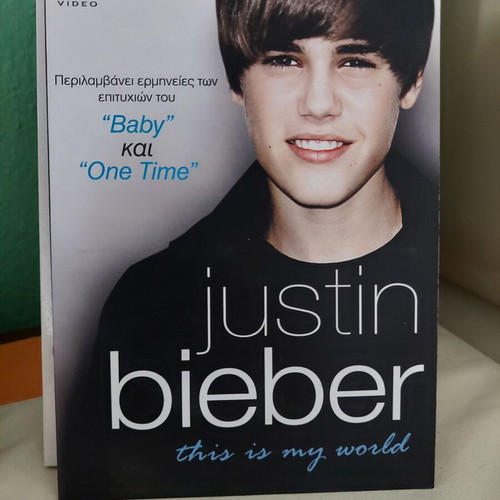Justin Bieber DVD This Is My World like new