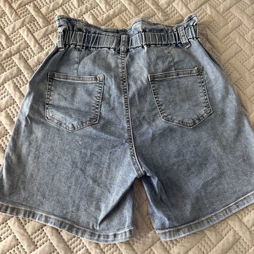 Denim shorts size Small like new, blue