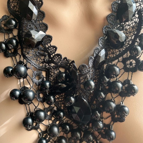 Black lace gothic necklace Bella like new