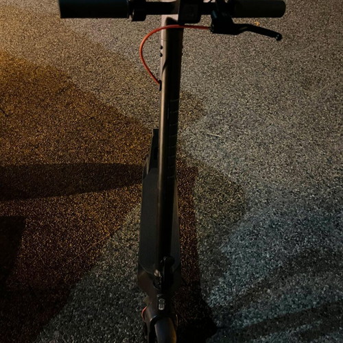 Electric scooter with bearing and brake cable issues