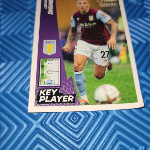 Premier League football cards set of 4 players like new