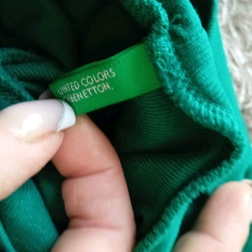 Benetton women's green turtleneck like new, cotton fabric