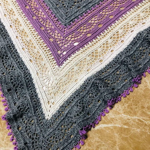 Knitted PANSIES scarf new, multicolor