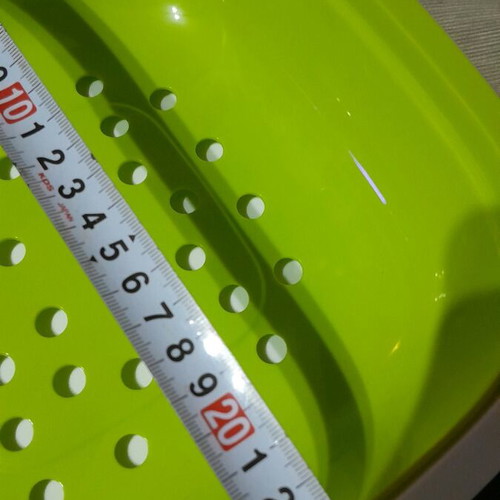 Taperware colander new