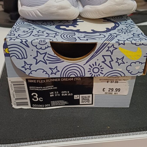 Nike Flex Runner Dream toddler shoes like new, size 18.5