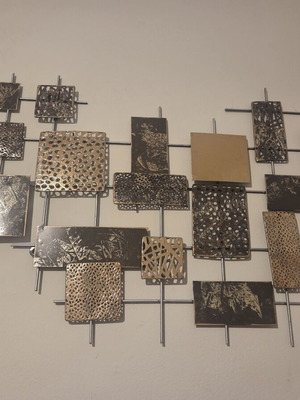 Handicraft wall decor like new