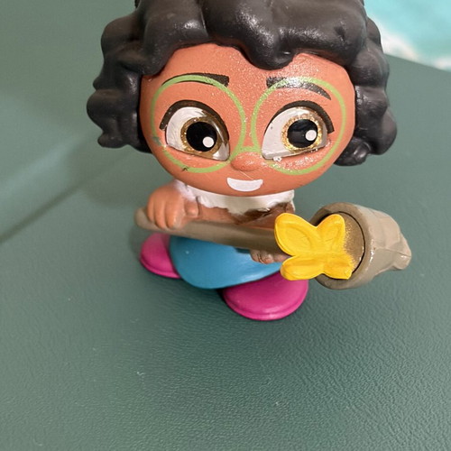 Mirabel Disney Doorables Mini Figure New