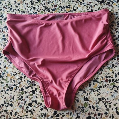 Esmara swimsuit like new, black and pink, size XXL