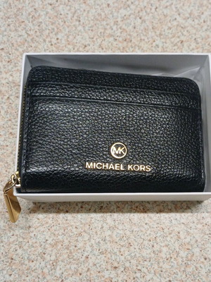 Michael Kors leather wallet like new, black