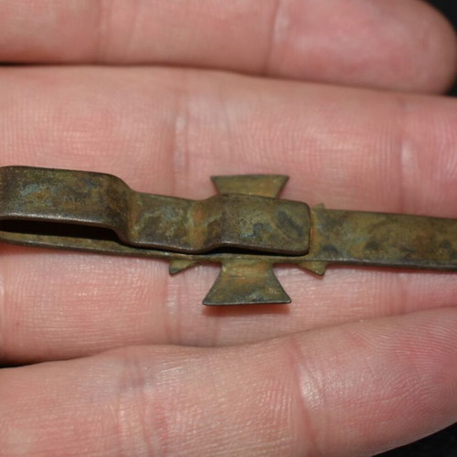 Tie clip with Iron Cross 1939-1945 used